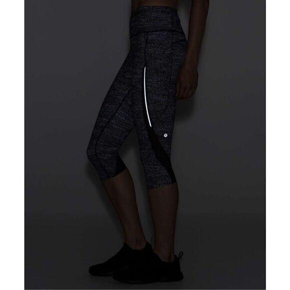 Womens Lululemon Pace Perfect Crop - Picture 3 of 8